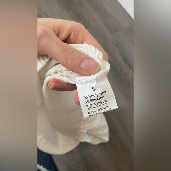 Solid Mock Neck Water Ripple Texture Tank Top - Small - White - Rihoas - Picture 5 of 8